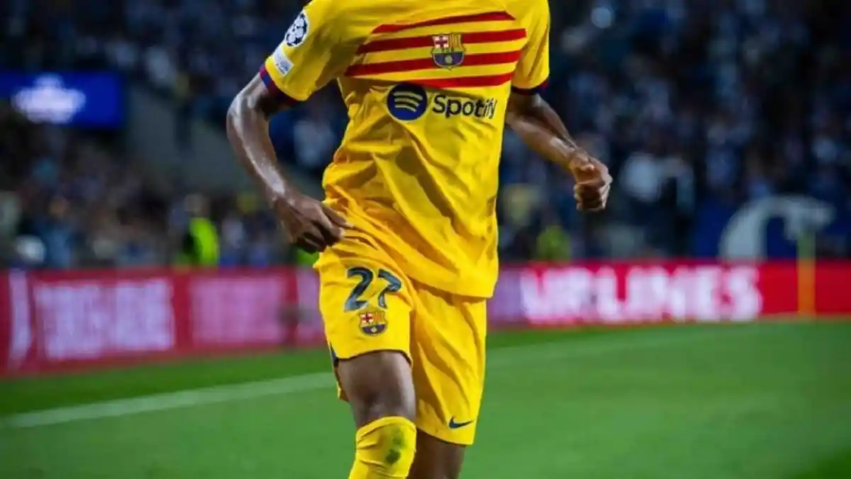 BARCELONA Tolak Tawaran Rp 3,4 Triliun, Rela Pertahankan Bocah 16 Tahun