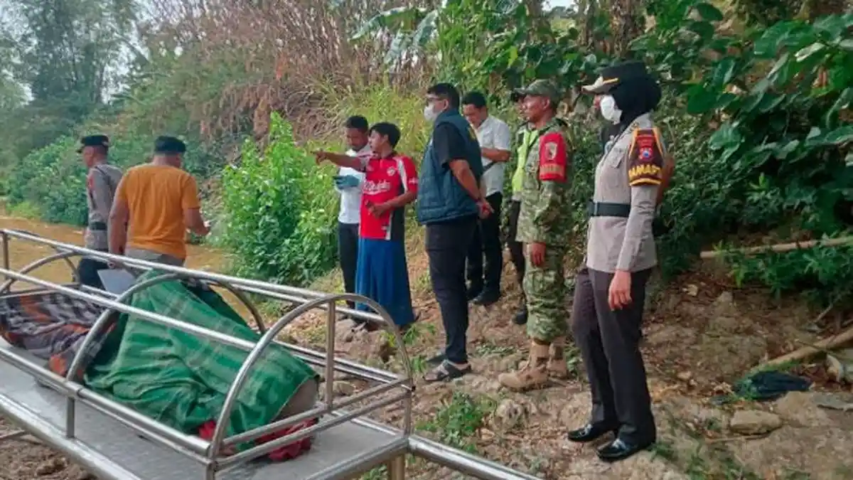 Tragis, Kakek Penjual Es Keliling Ditemukan Tewas di Sungai Tuban