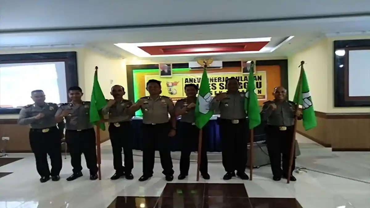 Polsek Entikong Sabet Empat Bendera Jempol dari Polres Sanggau