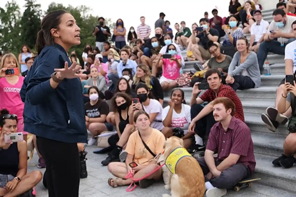 Virus Corona Varian Delta Menjungkirbalikkan Kalkukasi Politikus AS, Dari Presiden Sampai Senator