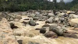 Batang-Kuranji-masih-keruh-5-bulan-berbeddd.jpg