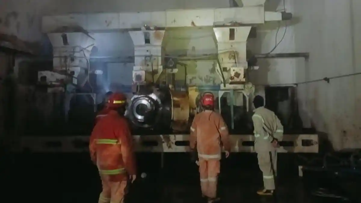 Gudang di Kecamatan Bareng Jombang Terbakar, Percikan Api dari Pengelasan Diduga Jadi Pemicu