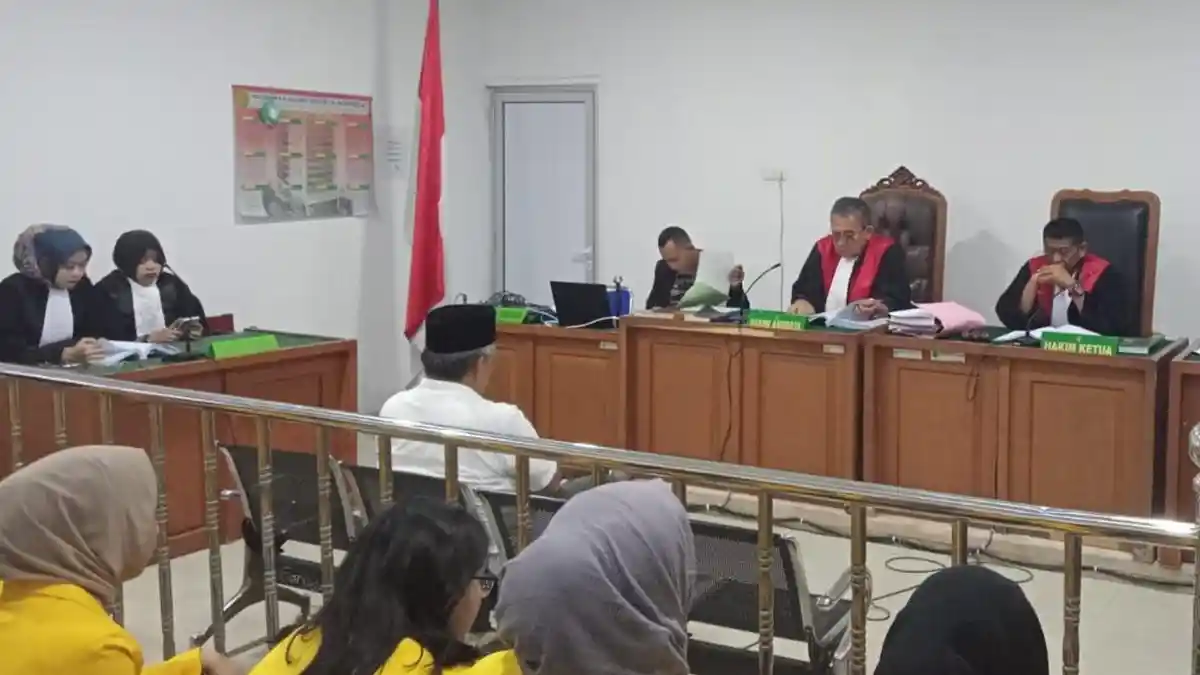 Minta Maaf, Terdakwa Kasus Korupsi Tol Betung-Tempino Minta Dibebaskan Saat Ajukan Pledoi