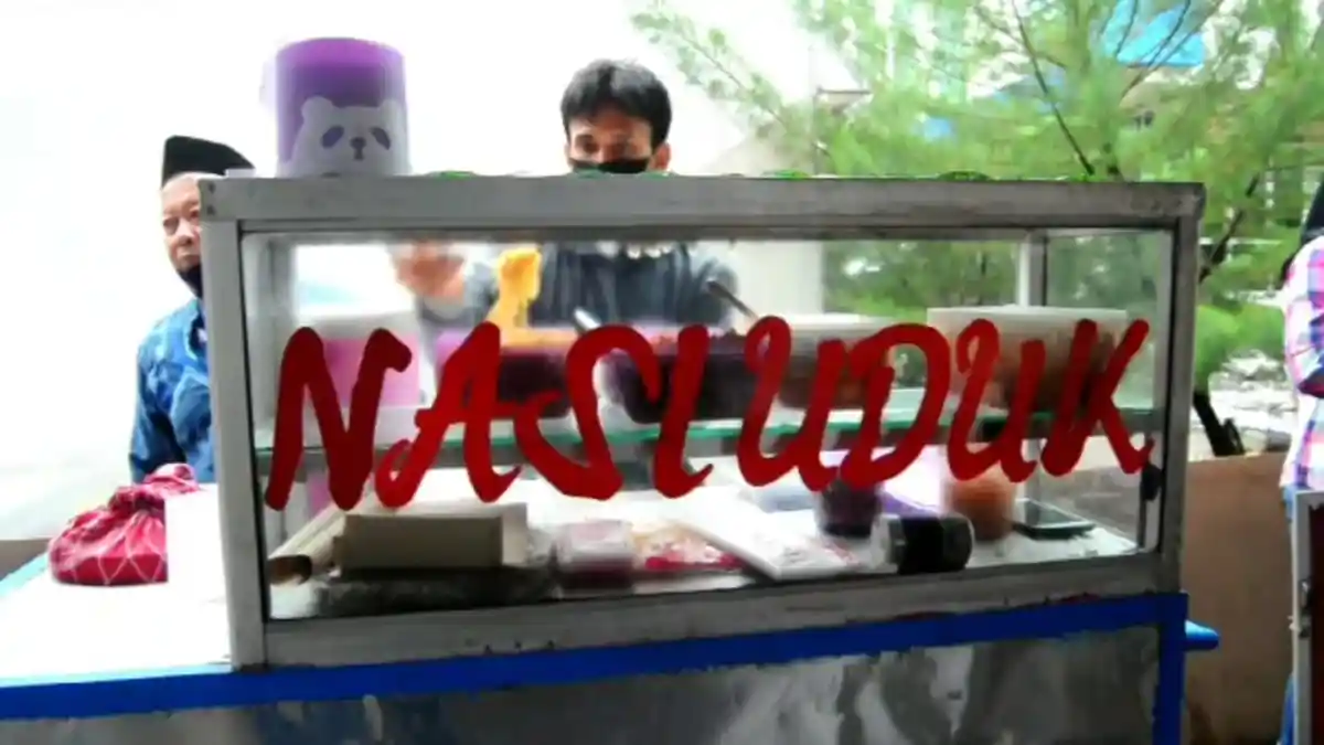 Makan Dibatasi 20 Menit Viral Jadi Meme, Pemilik Warung Pakai Cara Ini Buat Ingatkan Pembeli