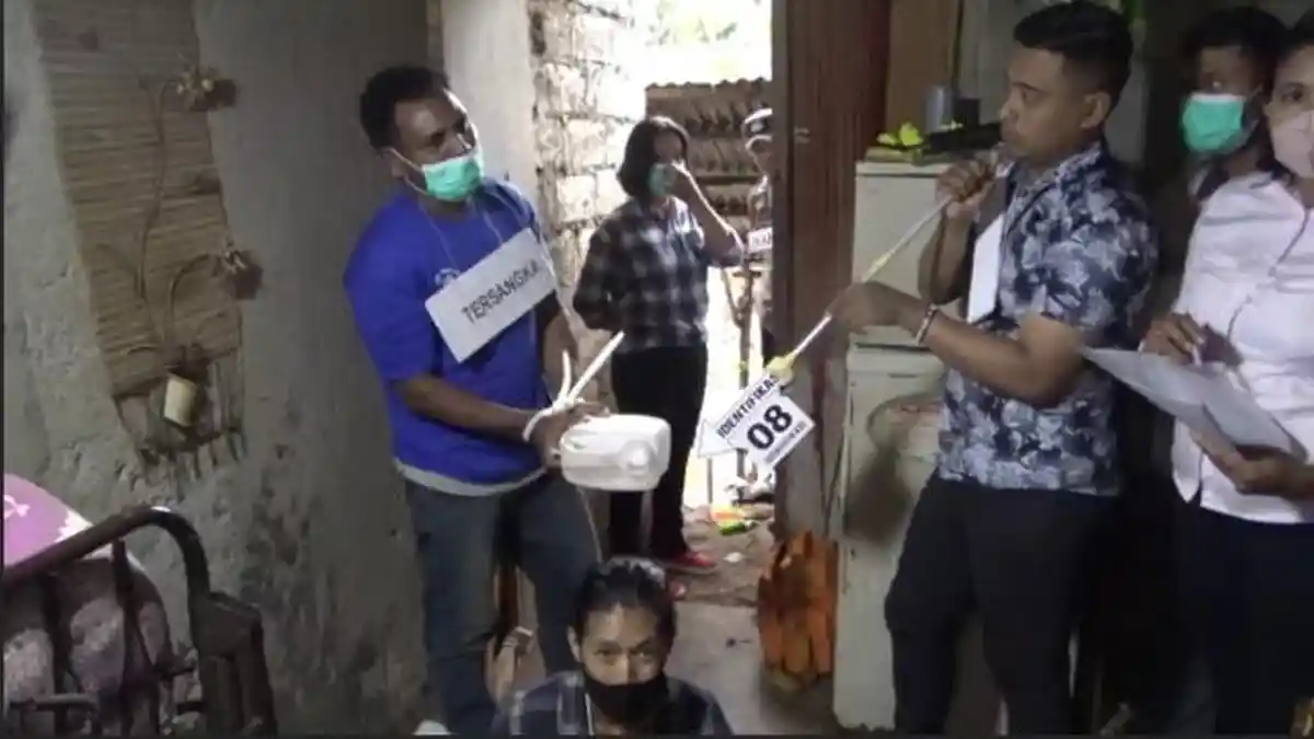 Rekonstruksi Kasus Pria Bakar Kekasihnya di Bello, Tersangka Peragakan 39 Adegan 