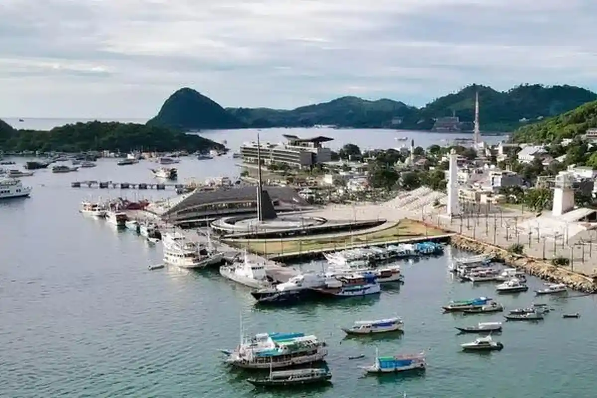 Wisata NTT. Liburan ke Labuan  Tak Hanya ke Taman Nasional Komodo, Ini 7 Spot  Wisata Baru di Mabar