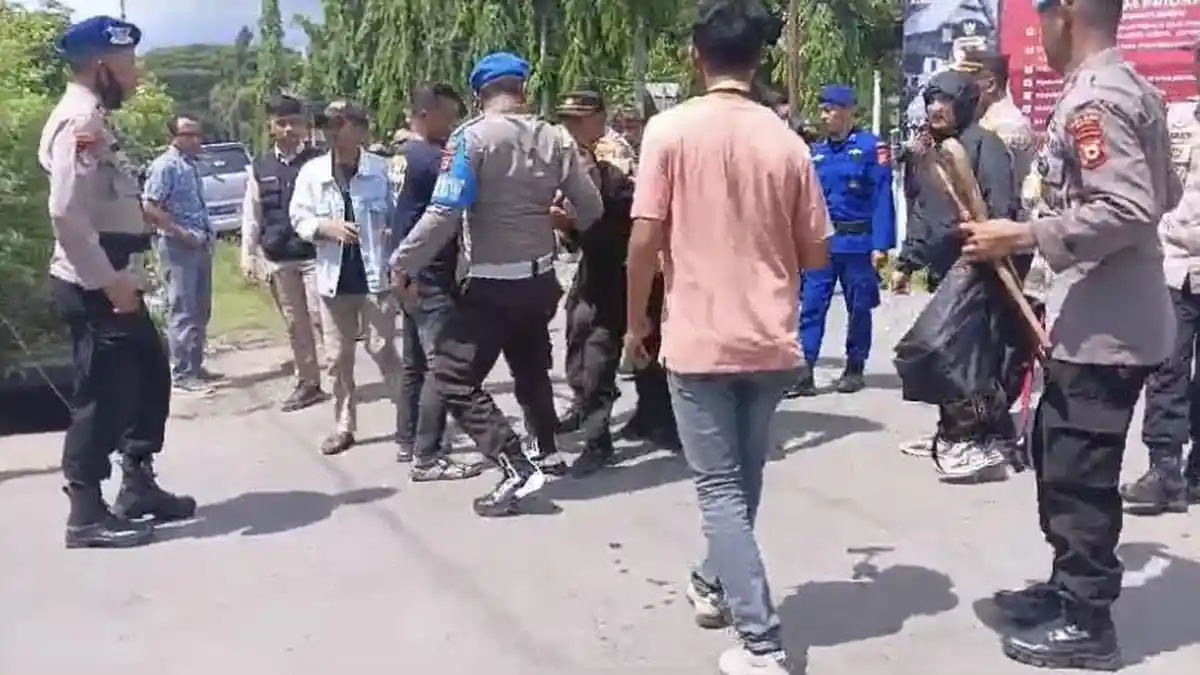 Kronologi Demo Ricuh di Kantor KPU Sinjai, 7 Terduga Provokator Ditangkap