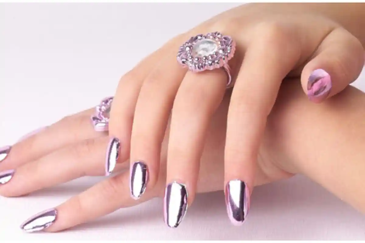 Gunakan Minyak Zaitun, Jeruk dan Bawang Putih untuk Perawatan Kuku agar Tak Mudah Rapuh