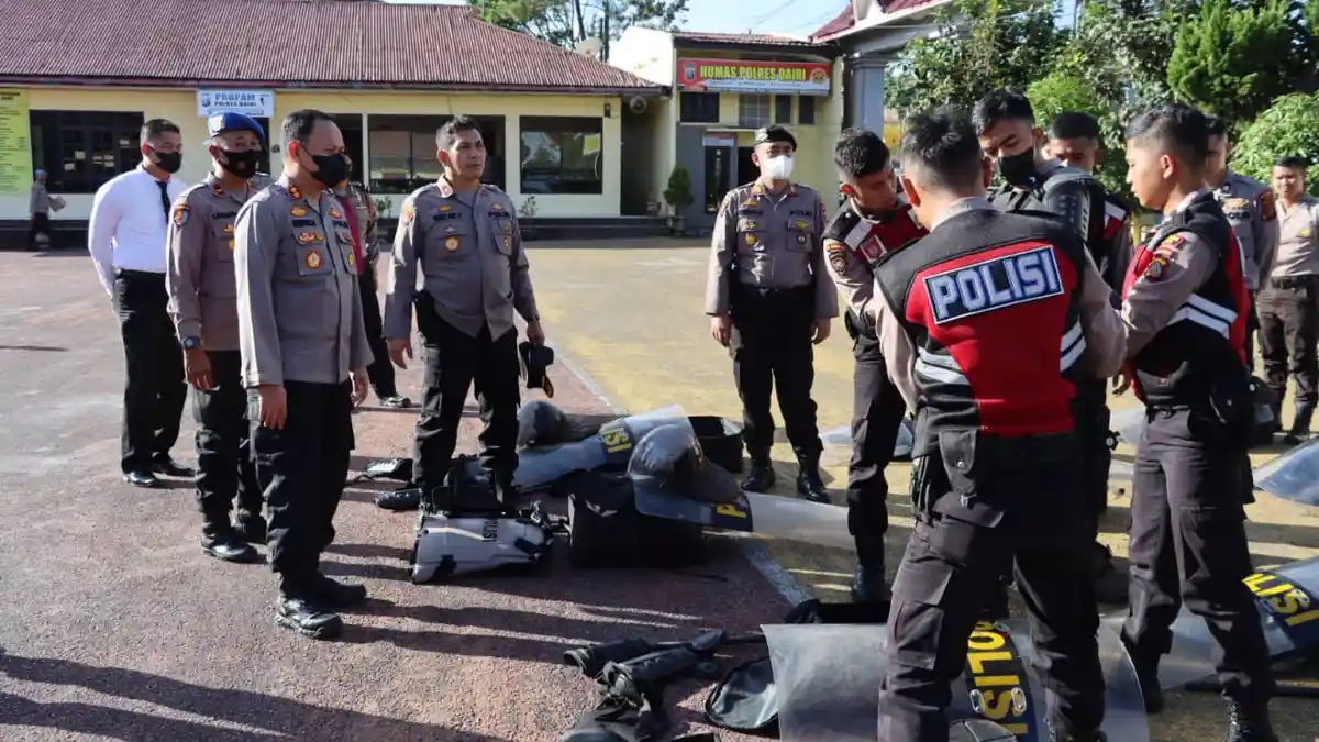 Siaga Untuk Pelayanan, Kapolres Dairi Cek Kesiapsiagaan Ton Dalmas