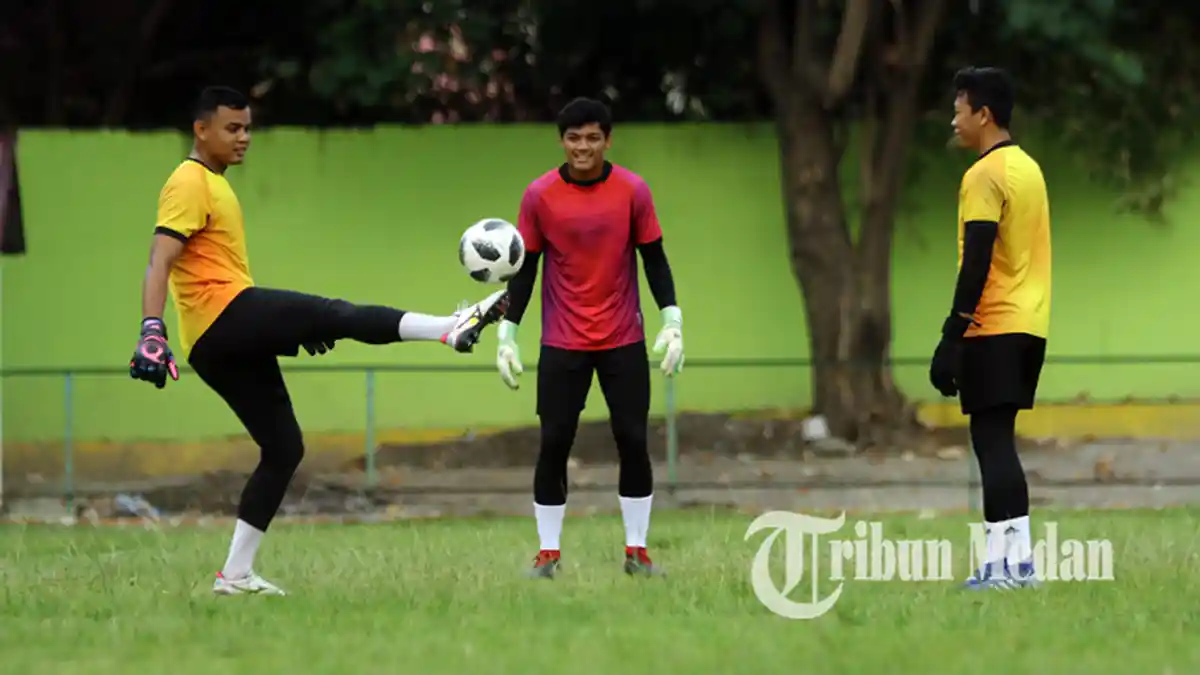 Berita Foto: Latihan Rutin untuk Persiapan PSMS Medan Mematangkan Skuat - 11022020_latihan_psms_danil_siregar-7.jpg