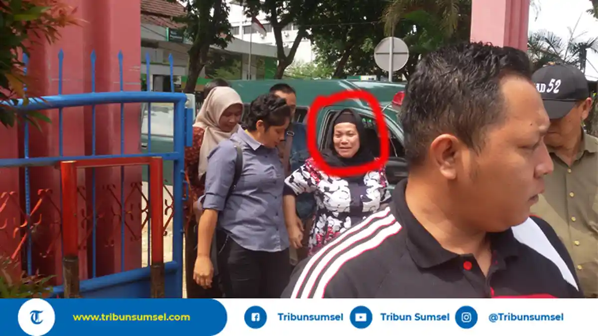 dr Dora Dikirim ke Lapas Wanita Palembang