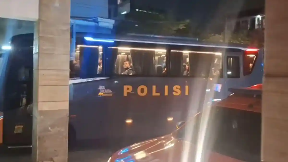 Operasi 5 Jam di Cipete: Rangkuman Penggeledahan Ruko Tim Gabungan Polri dari Malam hingga Subuh - Tribunnews.com