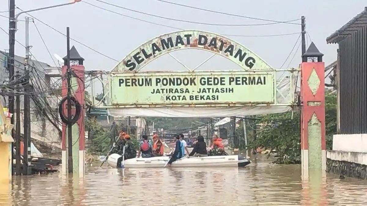 Bekasi Dilanda Banjir: Pondok Gede Permai Terendam, 11 RW Terdampak