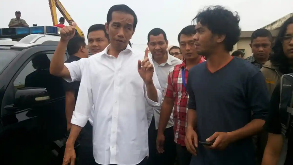 Jokowi Ragu Pompa Bisa Kurangi Luapan Kali Angke