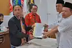 Andhi-Sulandra-dan-Fatkur-daftar-Pilkada-Gresik-2024.jpg