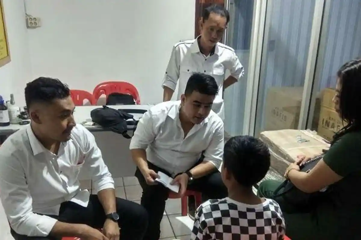 VIDEO Viral, Remaja Dibully Teman, Dimaki-maki hingga Dipukuli Selama 2 Menit, Ada yang Hisap Aibon