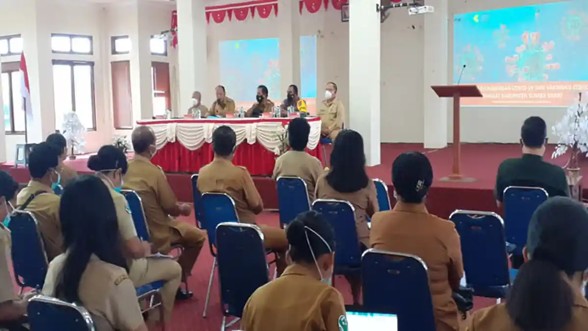 Bupati Sumba Barat Minta Nakes Beri Perhatian Serius Saat Layani Vaksin Ibu Hamil dan Menyusui
