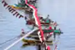 Pembentangan Kain Bendera 1.000 Meter di Atas Laut Pantai Losari