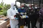 Cegah Penyakit Hewan Berbahaya, Karantina Musnahkan Ratusan Ayam Bangkok dan Kambing Pigmi Ilegal