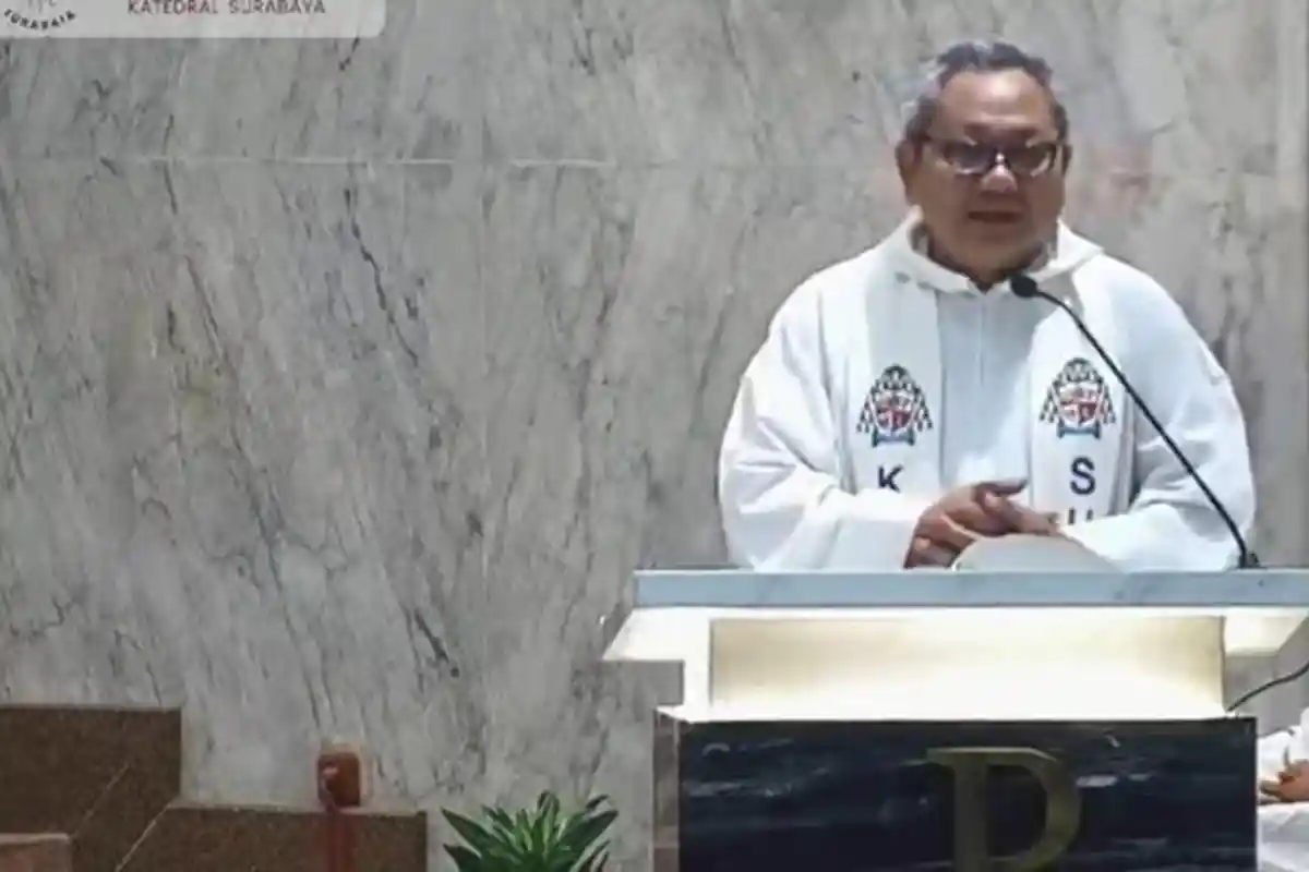 Mgr. Agustinus Tri Budi Utomo Pernah Jadi Pastor Moderator Mahasiswa dan Ketua Komisi Keluarga