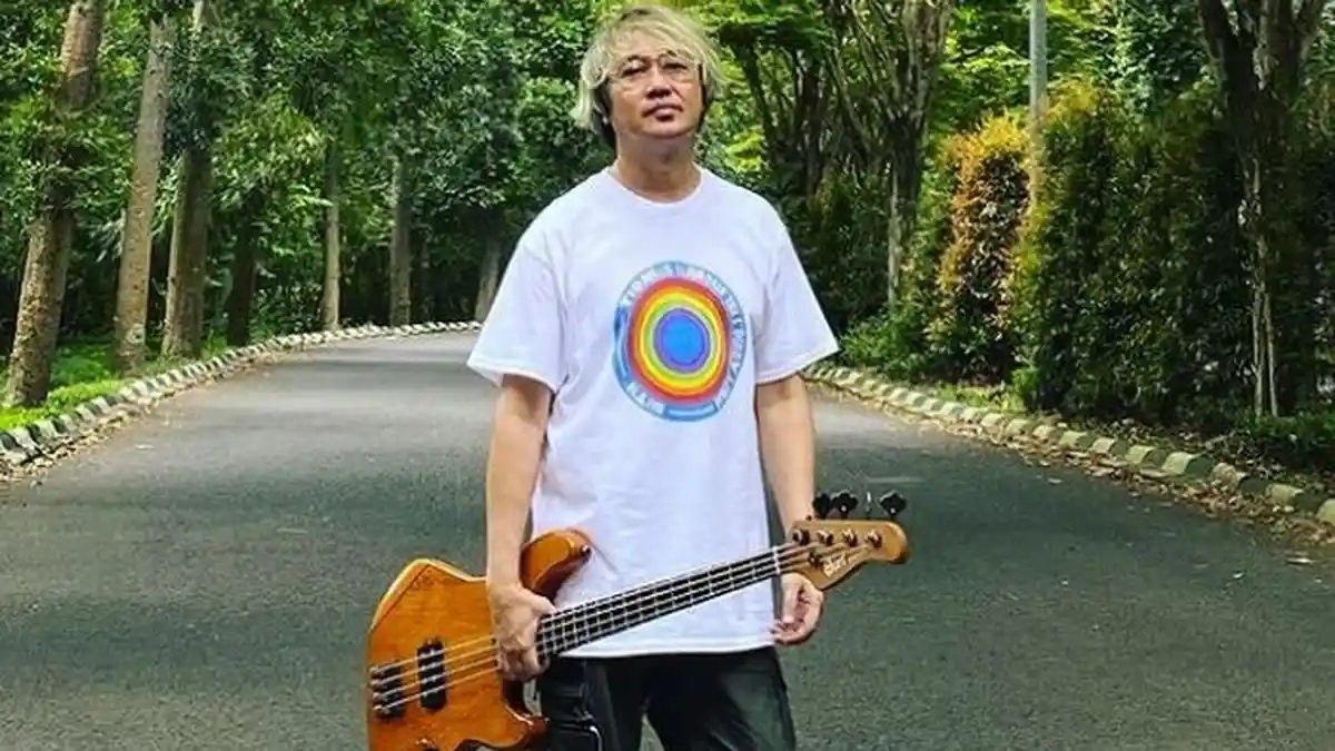 Ingat Thomas Ramadhan Bassist GIGI? Dulu Pecandu Narkoba Hingga Lumpuh, Dicerai Istri, Kabarnya Kini