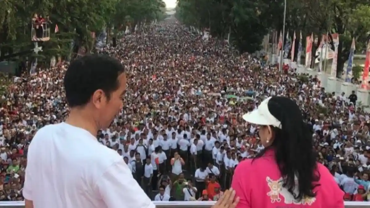 Jokowi Jalan Sehat Bareng 1 Juta Warga di Makassar, Panitia Bilang Bukan Kampanye
