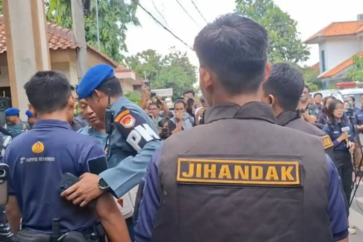 Racik Bahan Peledak Tanpa Terendus, padahal Pelaku Tinggal Bersama Ayah dan Rekan Kerja