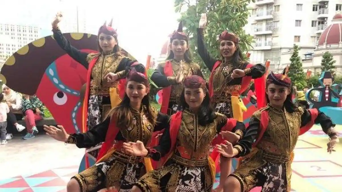 Ingat, Hari Ini Festival Tari Tardisional dan Modern di Central Park