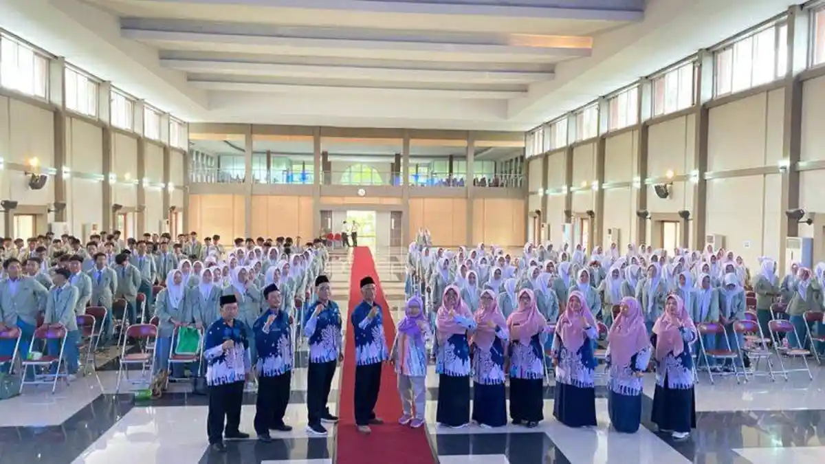 MAN 1 Magelang Belajar dan Berwisata ke UIN Walisongo Semarang