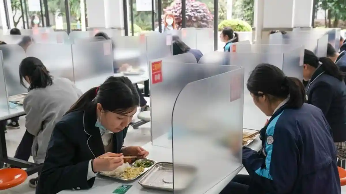 Beijing Mulai Vaksinasi Massal, Ribuan Warga Shunyi Dikarantina