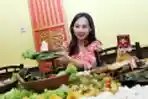 Selvie Susanthi Pemilik RM Owner Bebek Asap Balcon