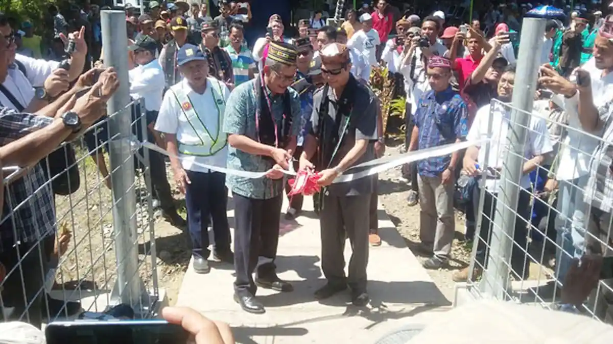 Di Manggarai Barat Pemerintah Bangun Jembatan Gantung Tapi Warga Kok Minta Jembatan Biasa