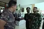 jenderal-andika-perkasa-sedih-lihat-pelatih-secapa-ad-dituntun-mayor-suprani.jpg