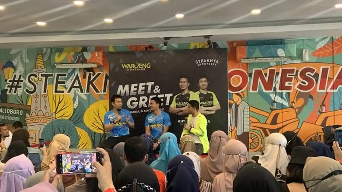 150 Badminton Lovers Serbu Waroeng Steak and Shake di Jalan Perumnas, Ketemu Langsung Hendra/Ahsan