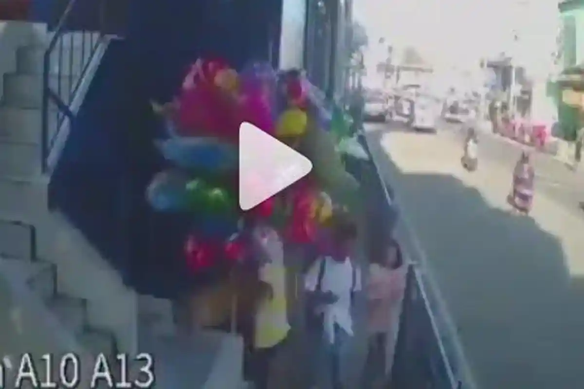 Sekelompok Anak Tega Membakar Balon Hidrogen, Penjualnya Ikut Terbakar, Ini Videonya