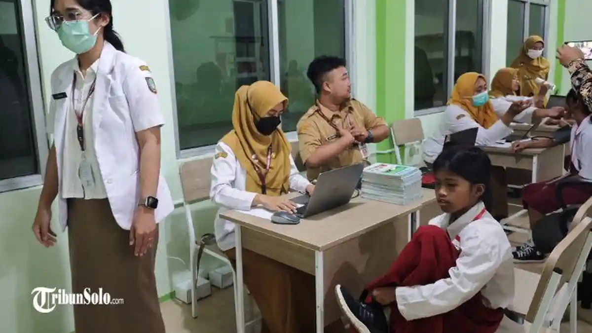 Hari Perdana MPLS Sekolah Rakyat Dasar 2 Solo, 27 Siswa Hadir, 3 Lainnya Absen