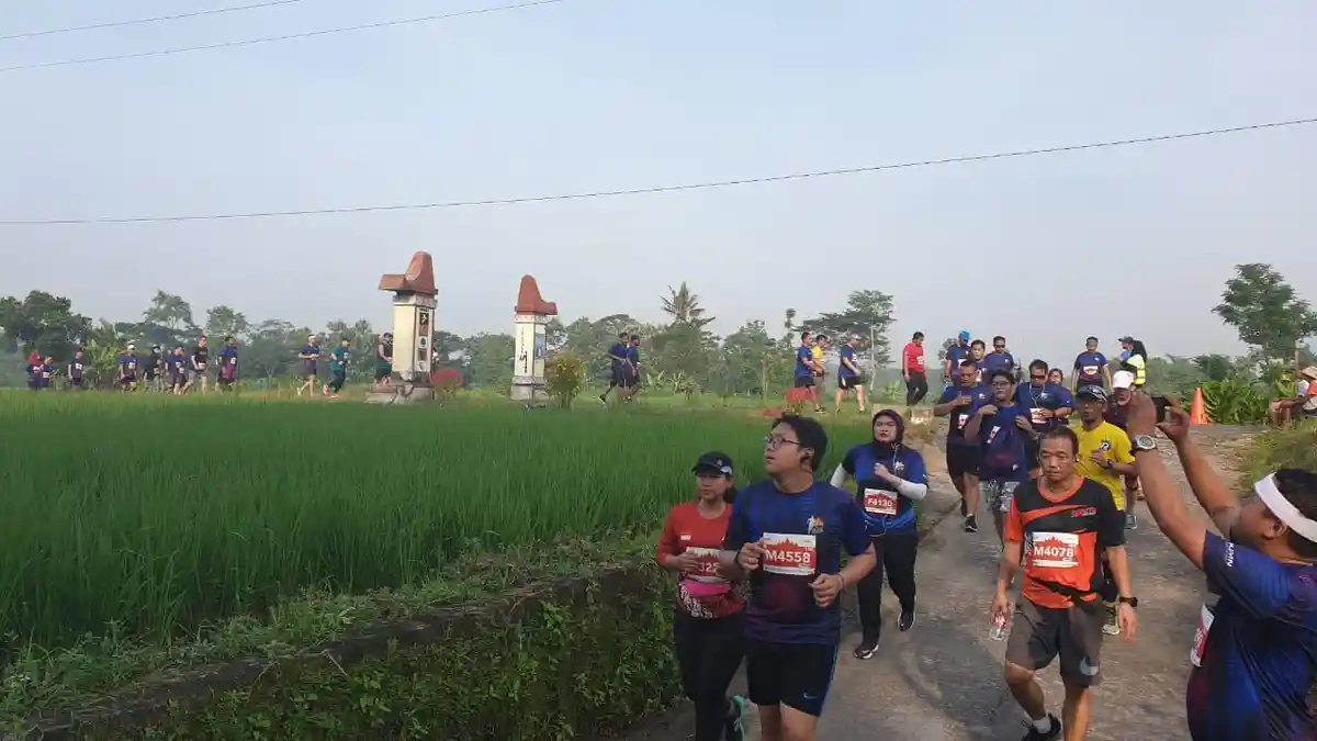 Tak Lagi Muda, Orang Tua Zaman Now Ternyata Gemar Lari Marathon
