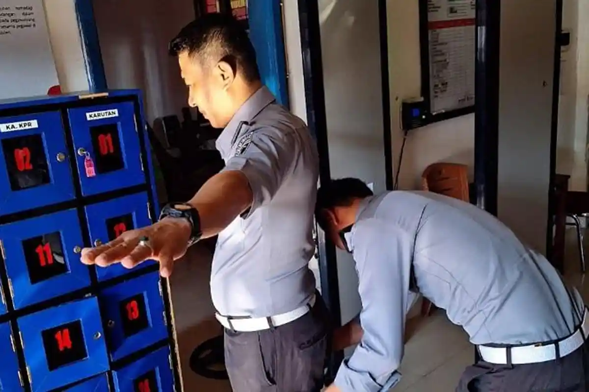 Jaga Kamtib, Petugas Rutan Mamuju Digeledah