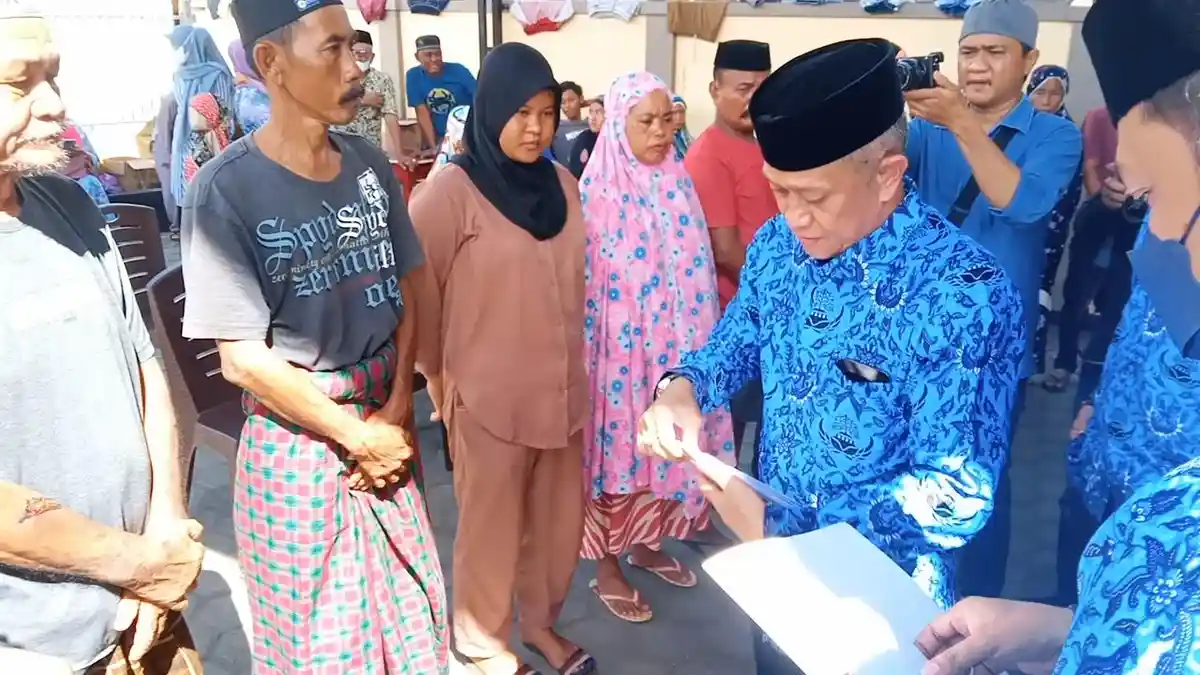 Korpri Bone Salurkan Bantuan bagi Korban Kebakaran di Panyula dan Taccipi Bone