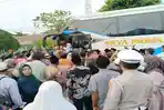 kepulangan-jemaah-haji-asal-OKU-timur.jpg