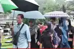 PEMAKAMAN-VIDI-ALDIANO-Hujan-mengiringi-pemakaman-penyanyi-Vidi-Aldiano-di-TPU-Tanah-Kusir.jpg