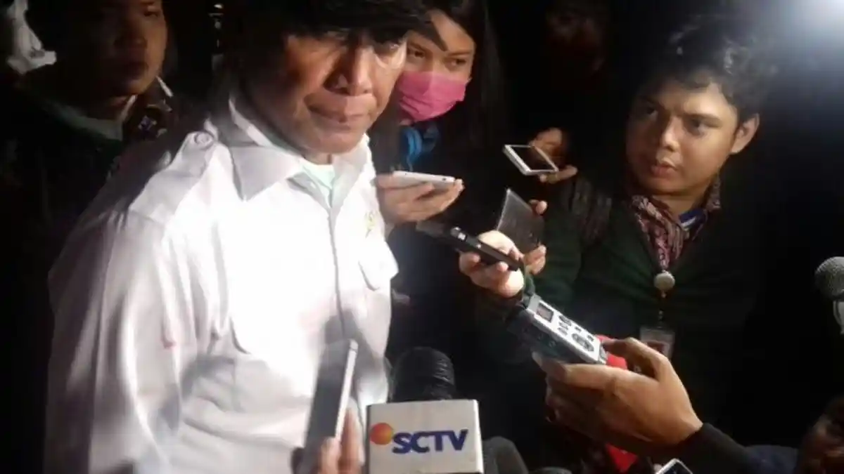 Ada Noda Merah di Baju Wiranto Usai Temui Pendemo yang Rusuh, Ini yang Terjadi