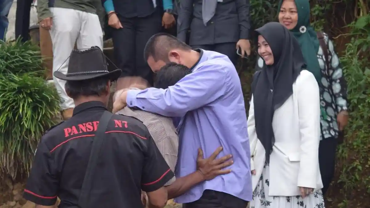 Paslon Ludi Oliansyah dan Hj. Bertha Dikenal Sosok yang Merakyat, Serap Aspirasi Masyarakat