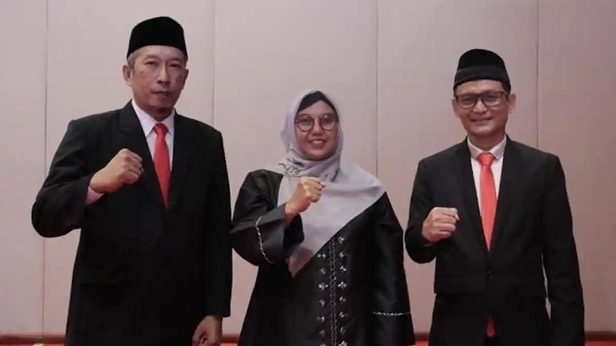 Tiga Anggota Bawaslu Jawa Tengah 2022-2027 Dilantik