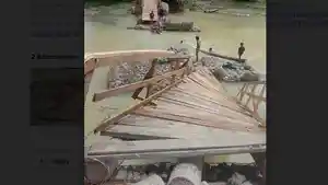 Jembatan-darurat-ke-15-yang-dibangun-warga-Desa-Alat-dan-Desa-Alat-Seberangputus-lagi.jpg