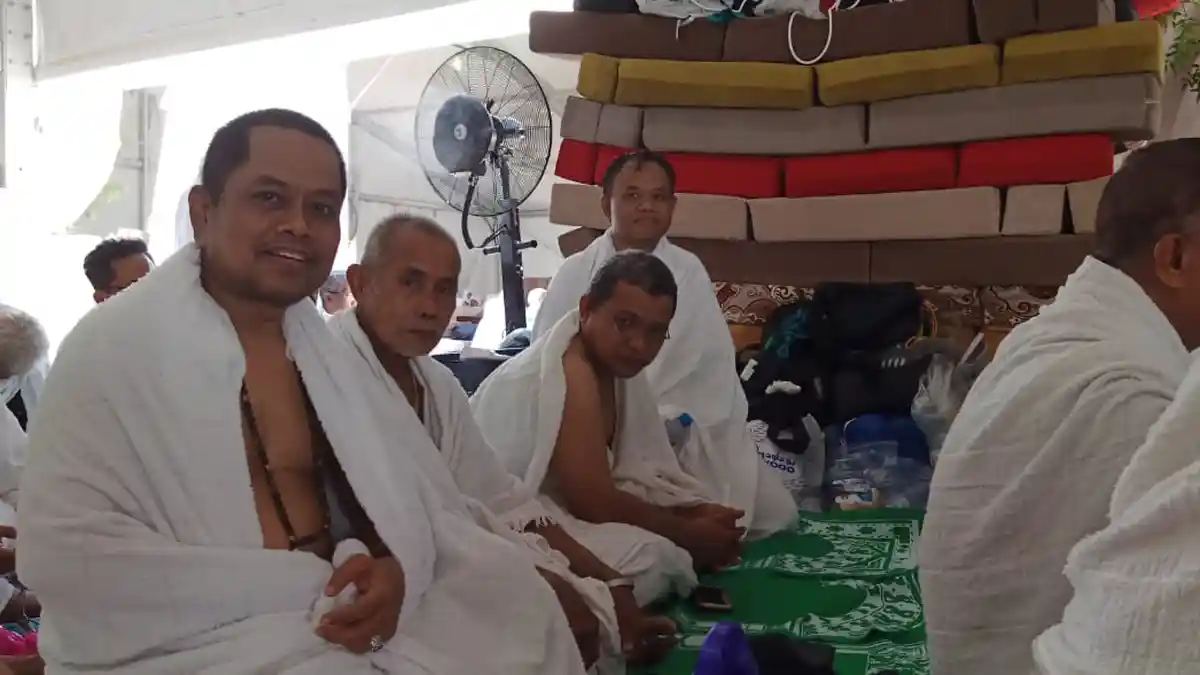 Laporan Irwan Suaeb: Suasana di Maktab 93 Jamaah Haji Indonesia Asal Makassar di Padang Arafah - suasana-di-maktab-93-jamaah-haji-indonesia.jpg