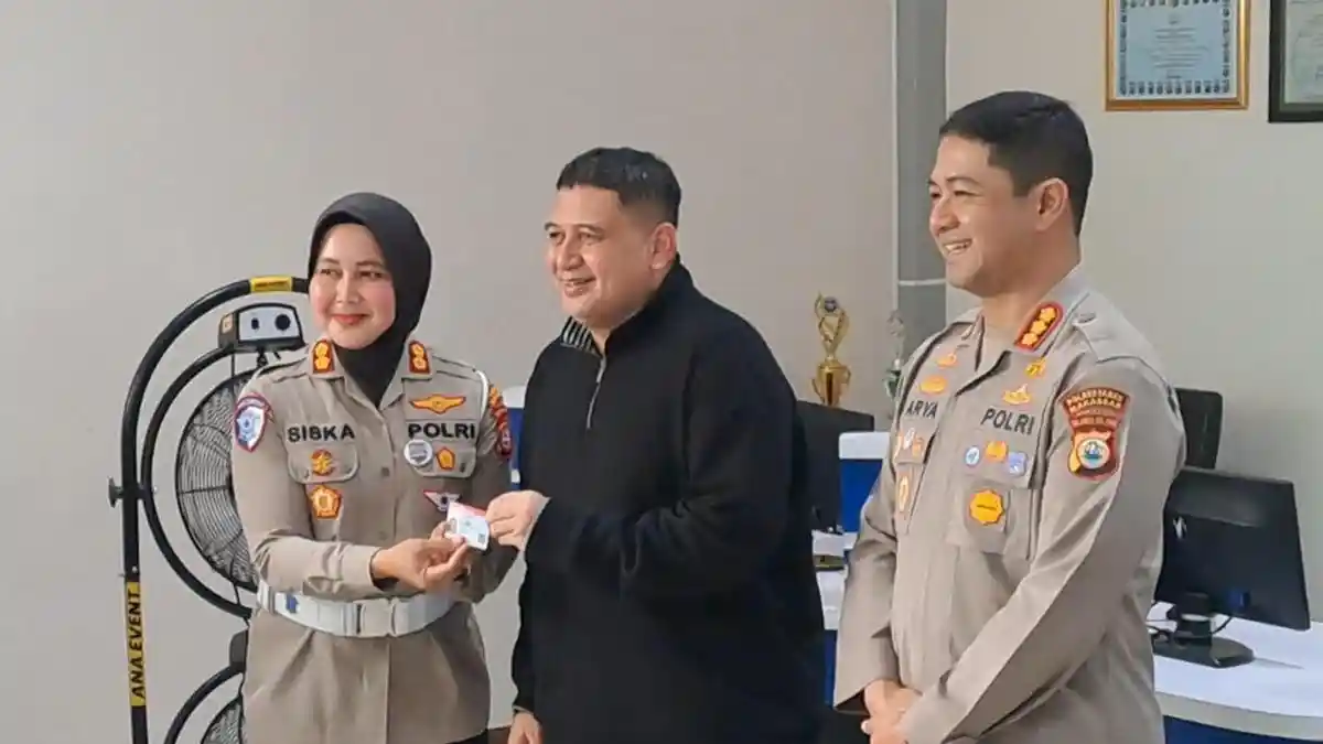 Baru Berlaku, Inilah Sosok Pemilik SIM C1 Pertama dan Kedua di Makassar