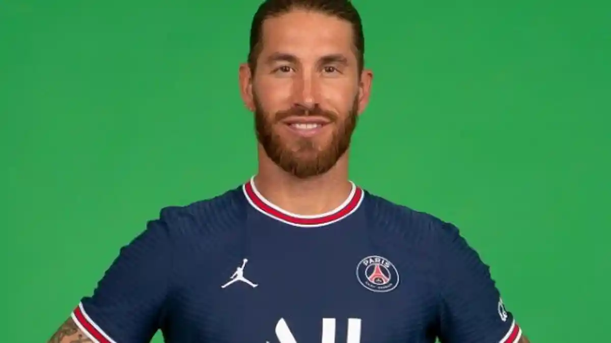 Sergio Ramos Masih Ingin Tetap di PSG, meski Alami Musim Pertama yang Buruk