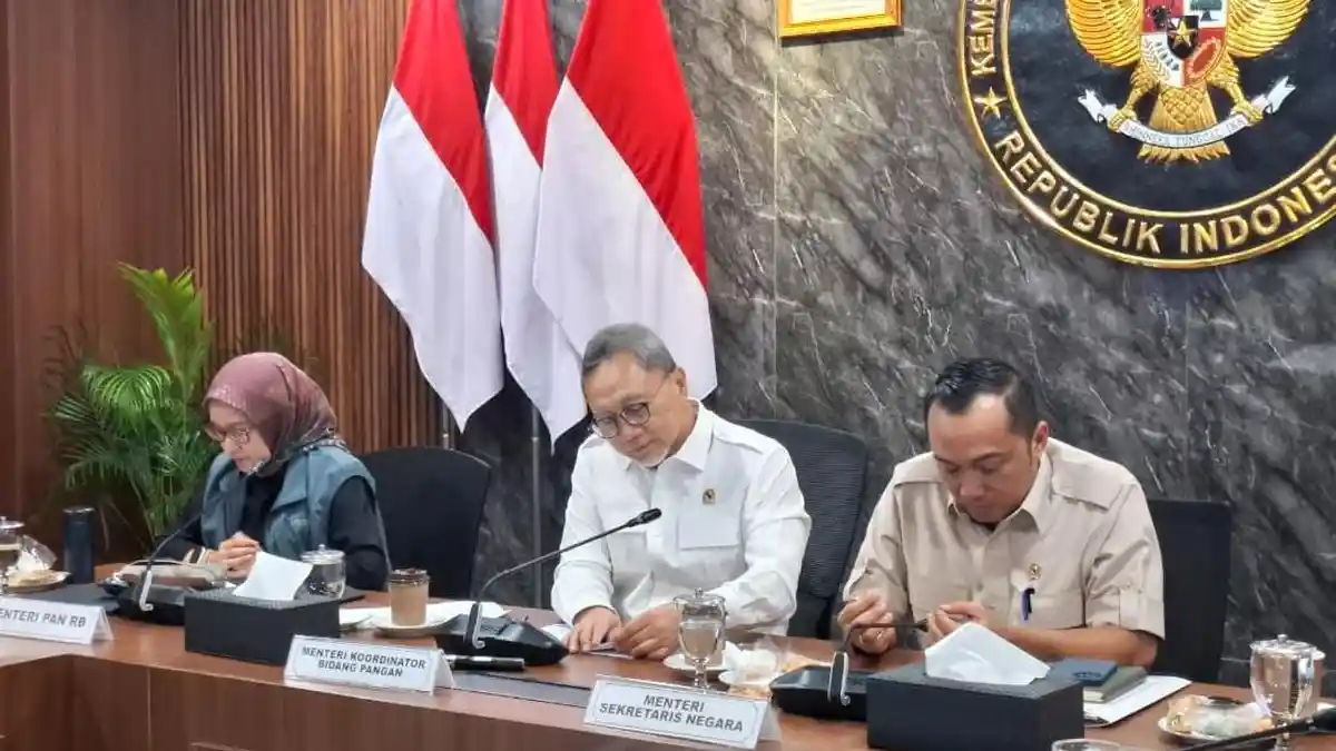Zulkifli Hasan Ditunjuk Jadi Ketua Tim Koordinasi Penyelenggaraan Program MBG