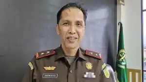 Kepala-Kejaksaan-Tinggi-Kajati-Jambi-Hermon-Dekristo.jpg